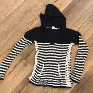 Roxy pullover